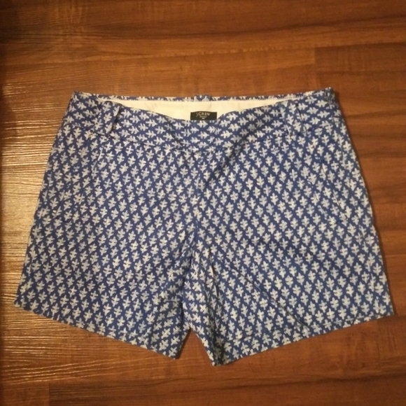 J. Crew City Fit Leaf Print Stretch Shorts SZ 2 - Picture 6 of 8